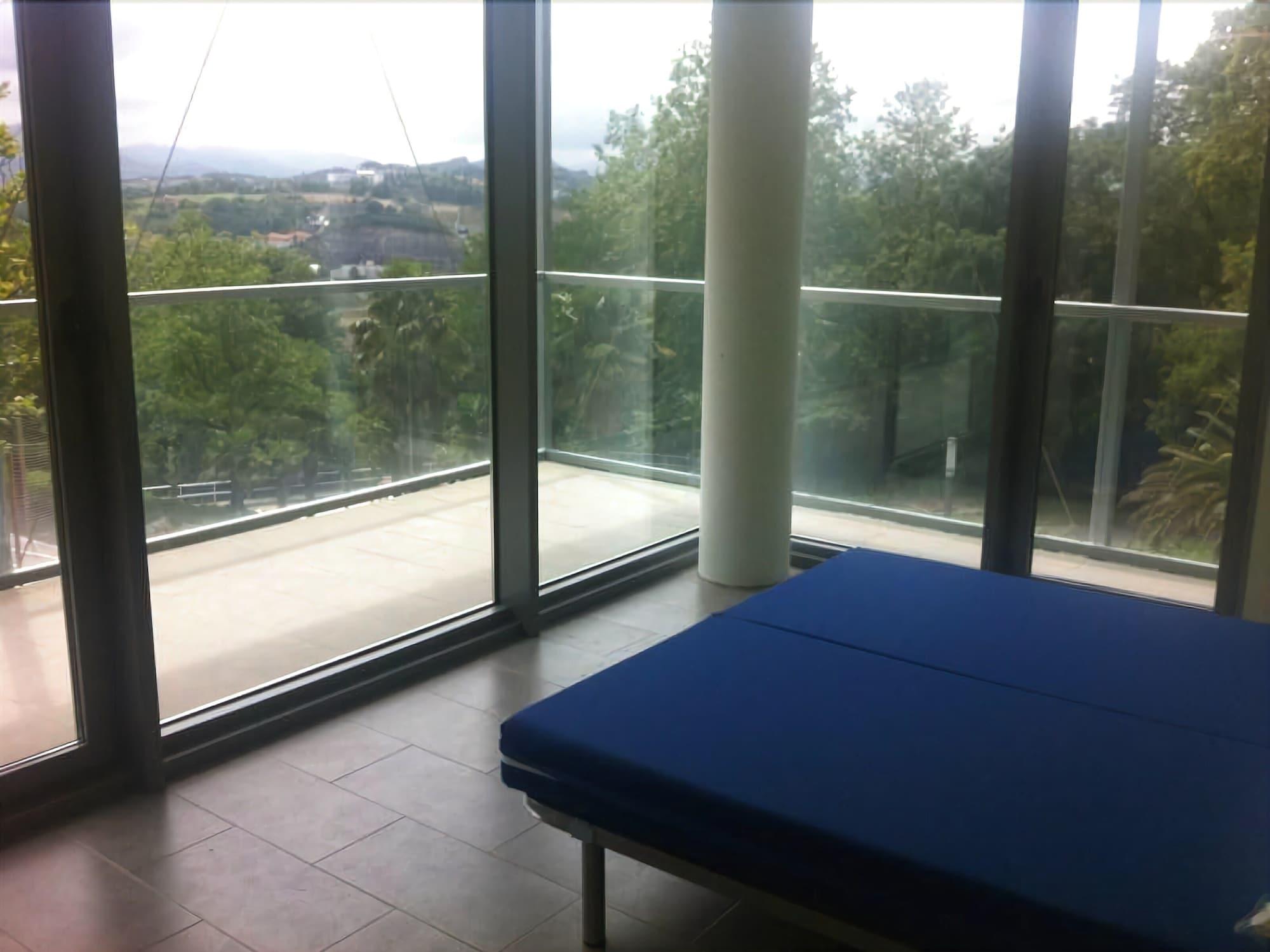 Uba Auberge de jeunesse *